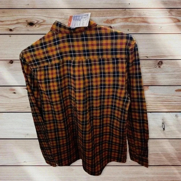 ST JOHN’S HERITAGE GOLD WINDOW BUTTON DOWN SHIRT SIZE SMALL - Picture 2 of 2